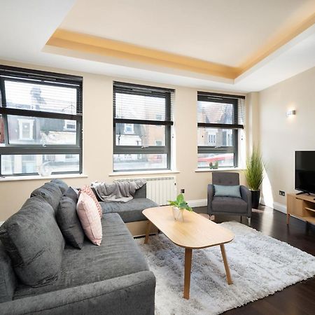 Spacious 2 Bedroom Apartment - Sleeps 6 Μπράιτον Εξωτερικό φωτογραφία