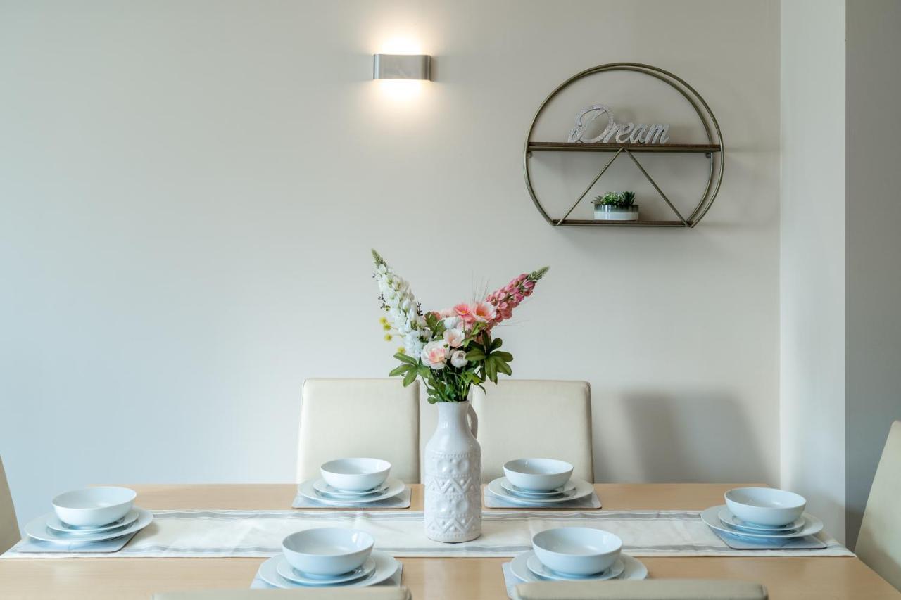 Spacious 2 Bedroom Apartment - Sleeps 6 Μπράιτον Εξωτερικό φωτογραφία