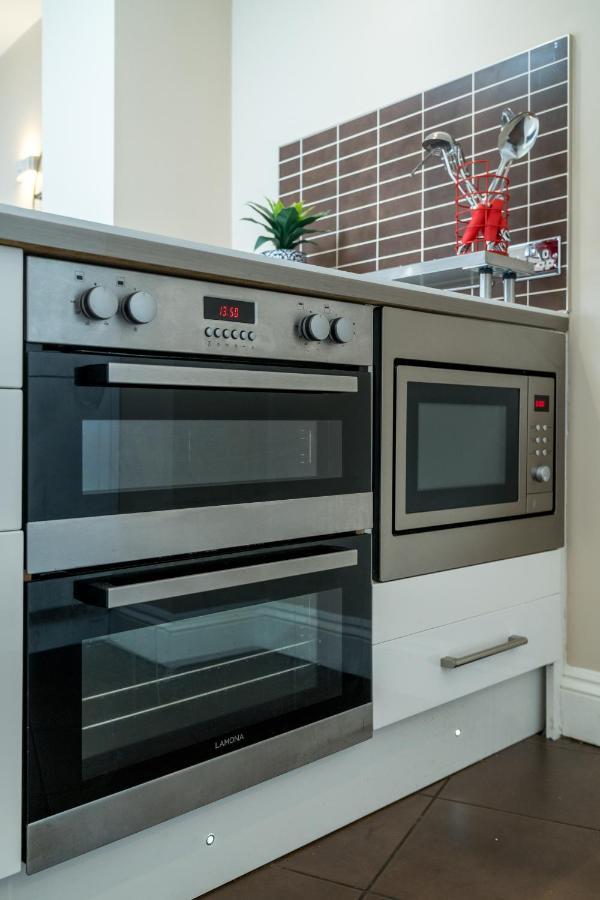 Spacious 2 Bedroom Apartment - Sleeps 6 Μπράιτον Εξωτερικό φωτογραφία